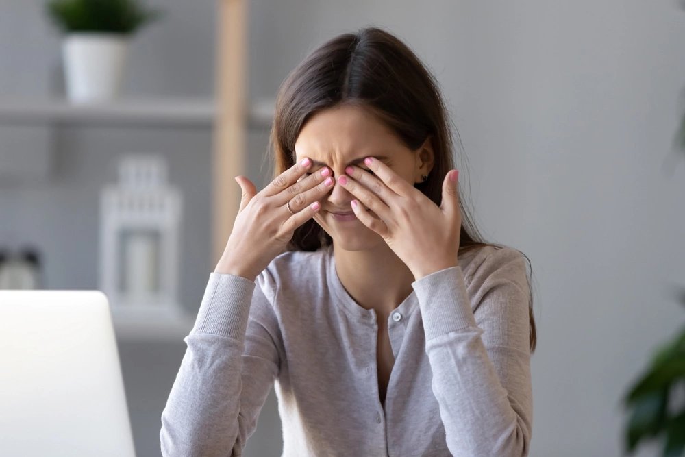 Entorno de trabajo ergonómico y saludable para la vista